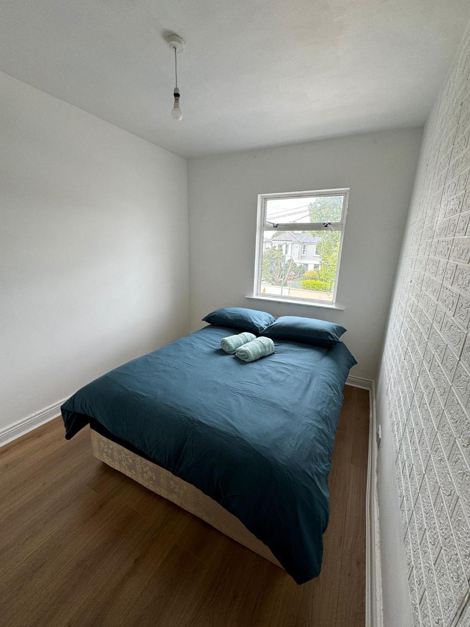 Nice Double Room At 2 Iveragh Rd-8 Dublin Bagian luar foto